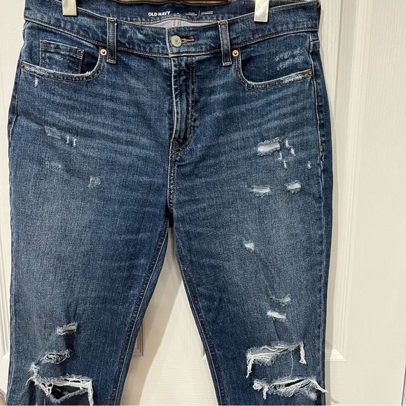 Old Navy distressed mid rise boyfriend jeans size 8 - Picture 3 of 8